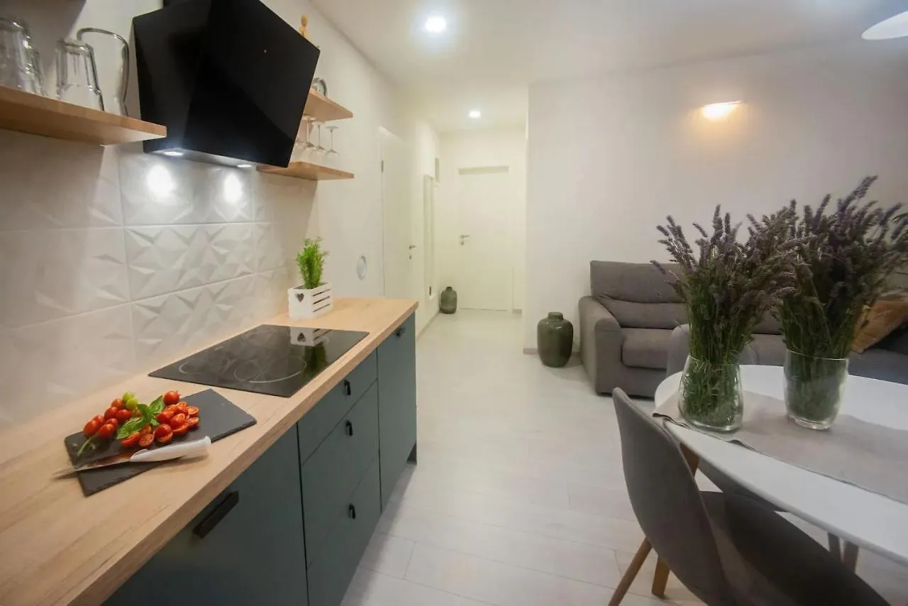 Apartman Lavanda Novigrad Istria 크로아티아